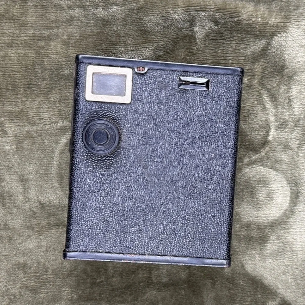 Vintage Ansco B2 Cadet Box Camera 120 Film Art Deco Black USA‎ 1930s